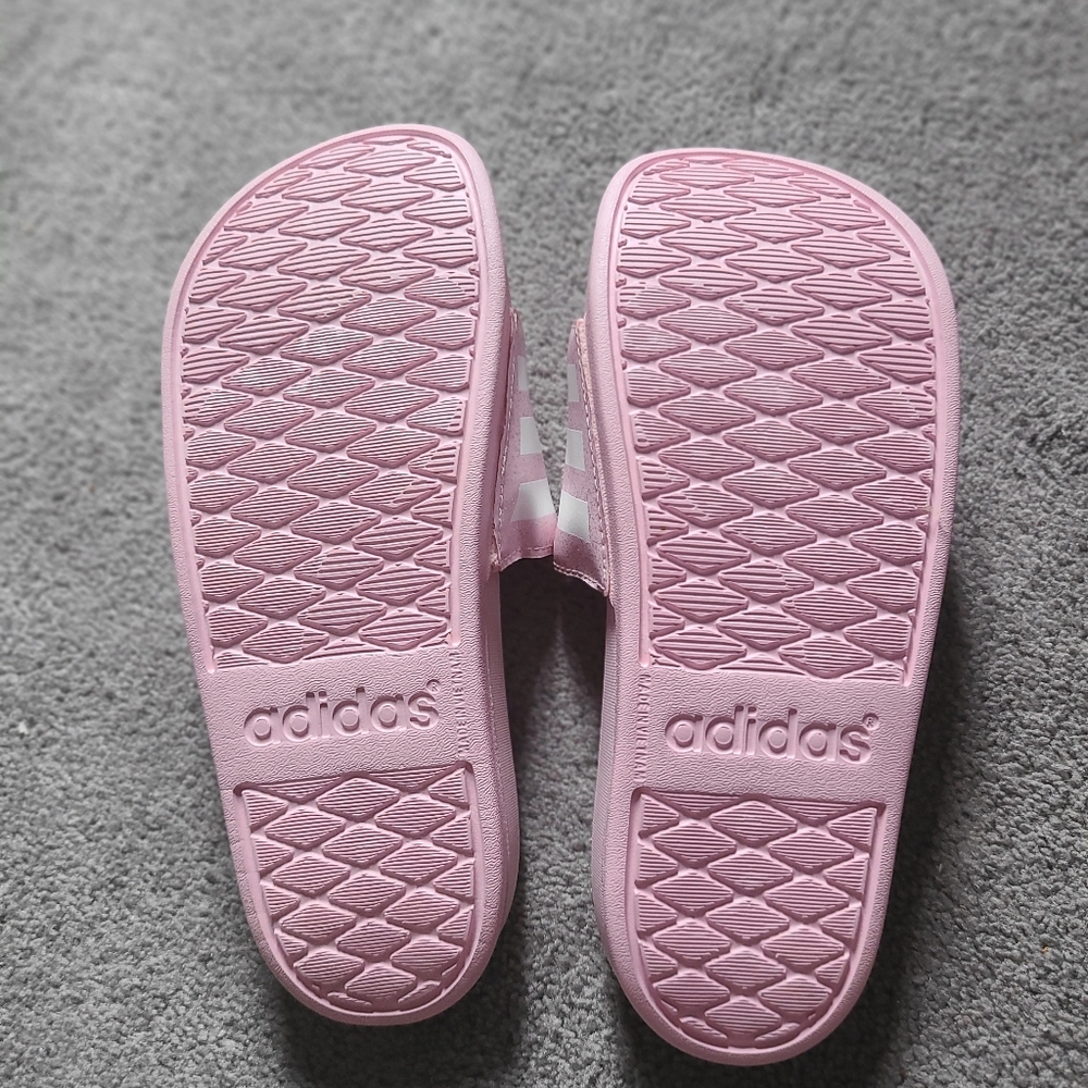 Women's Adidas Pink + White Slip On Sandals Size US 5 - Picture 4 of 8